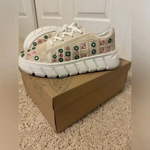 NWT/ New in box; Free People Catch Me If You Can Sneaker